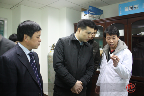 省经信委副主任吴家曦一行莅临乐鱼网页版登录入口调研指导